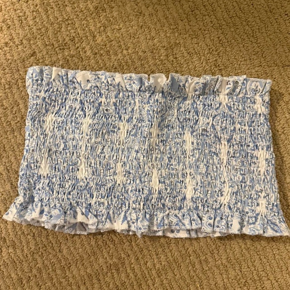 Blue and white tube top